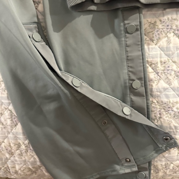 alo yoga bluestone/grey - Picture 2 of 7